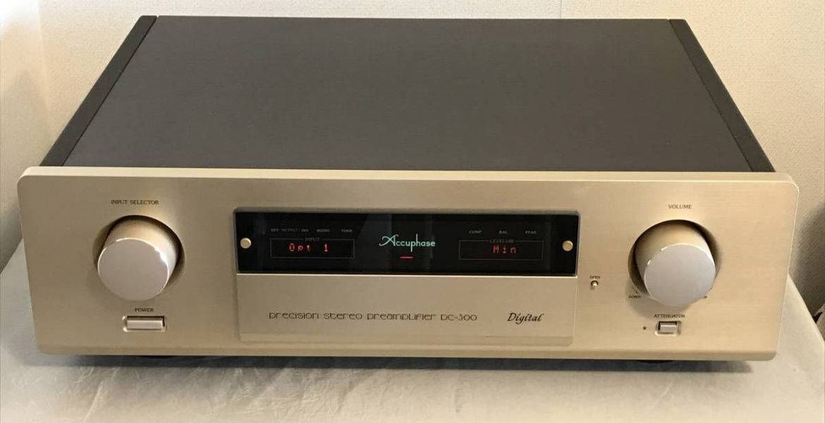 Accuphase DC-300
