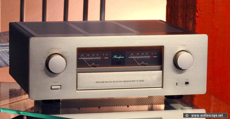 Accuphase E-406