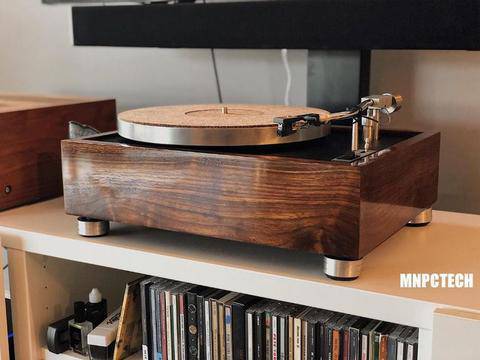 Acoustic Research The AR Turntable