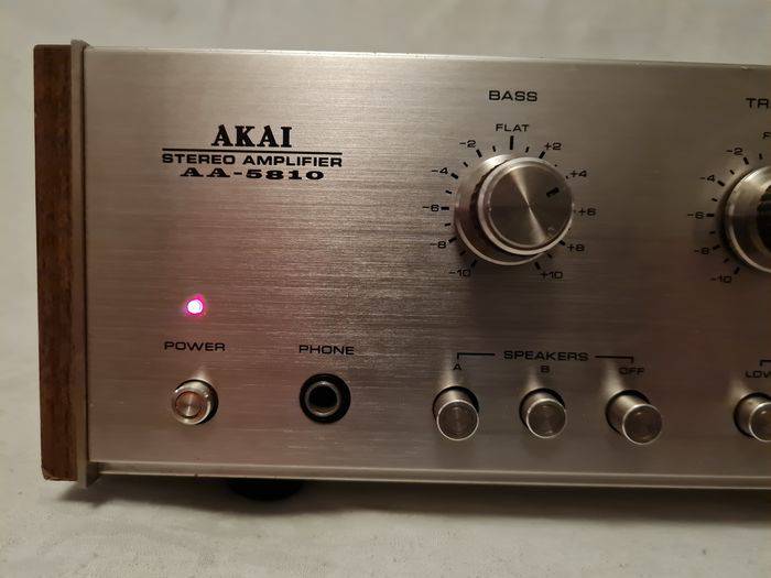 Akai AA-5810