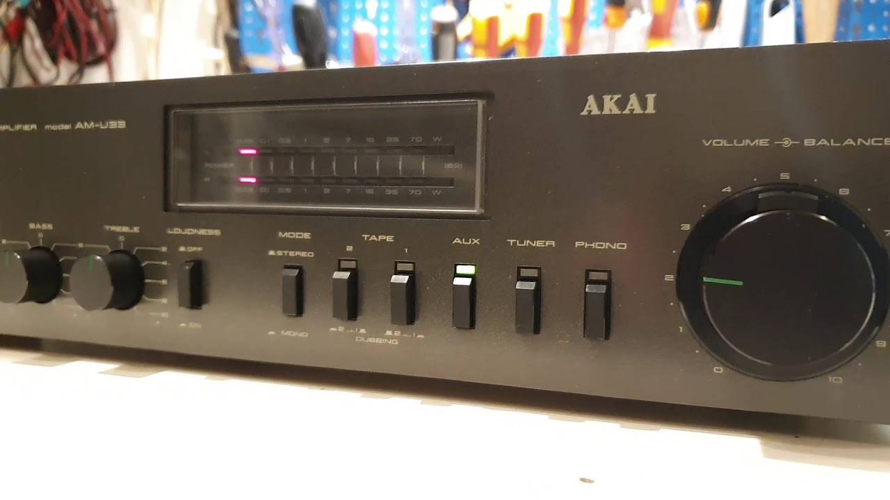 Akai AM-U33