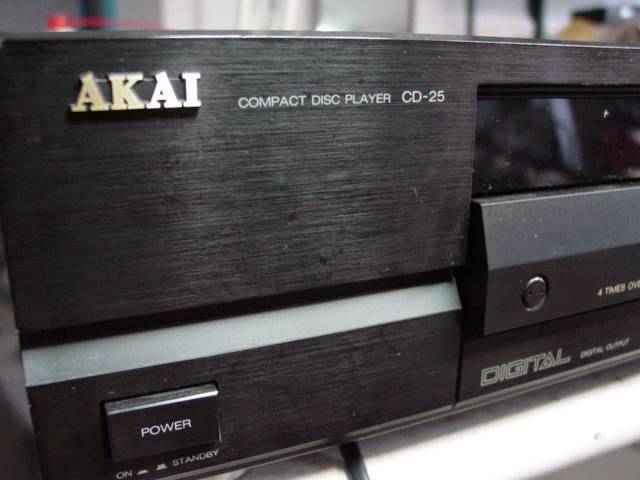 Akai CD-25
