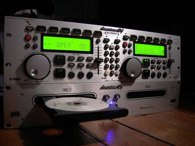 American Audio DCD-PRO500
