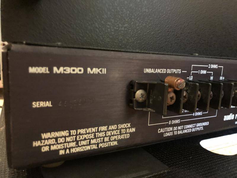 Audio Research M-300 (mkI)