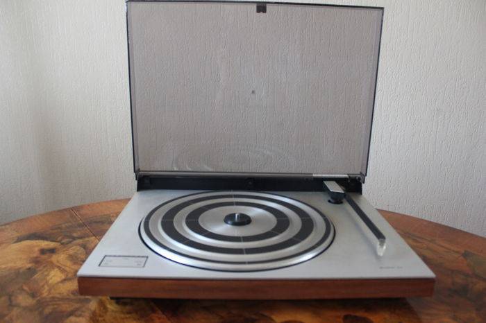 Bang and Olufsen Beogram 1102 5715