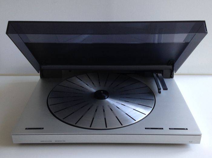 Bang and Olufsen Beogram 5500