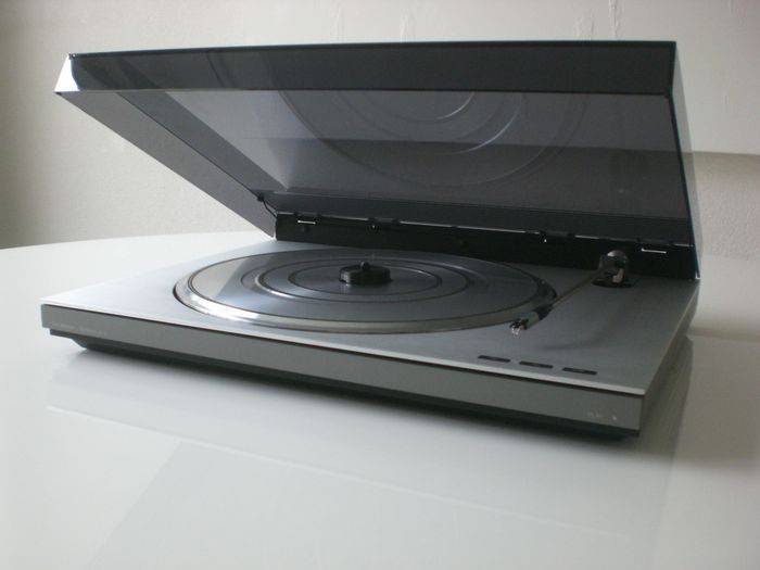 Bang and Olufsen Beogram RX2 5831