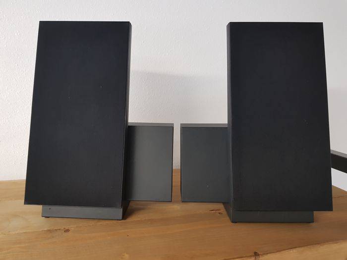 Bang and Olufsen Beolab 2500