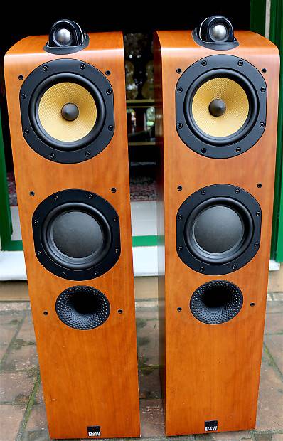 Bowers and Wilkins 704