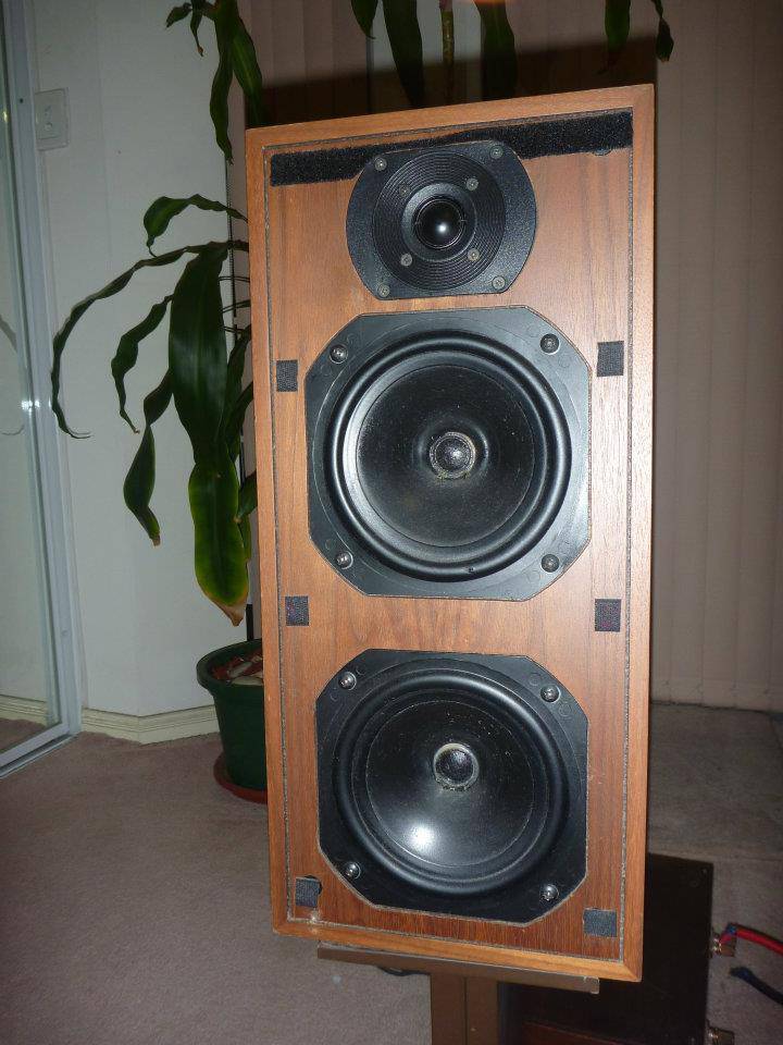 Bowers and Wilkins DM1400