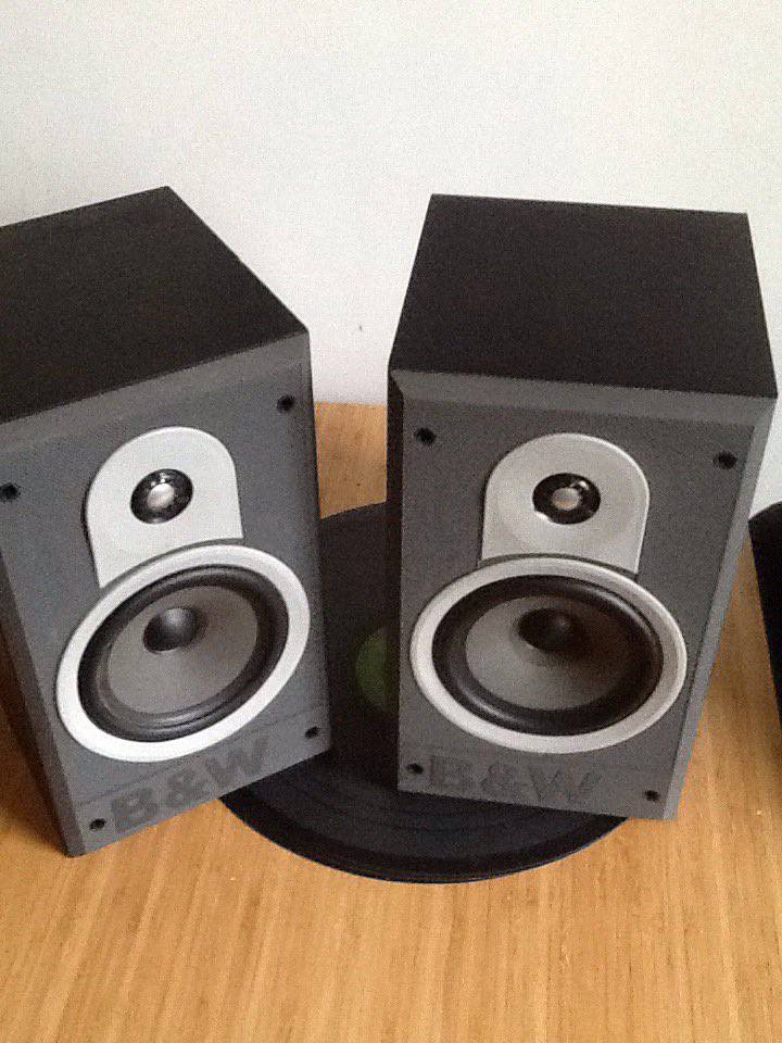 Bowers and Wilkins DM550