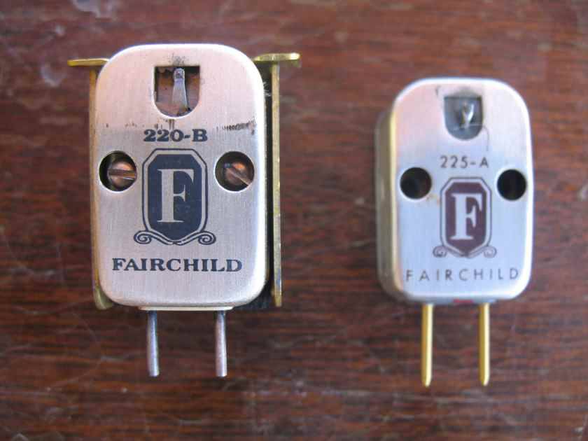 Fairchild 220 B
