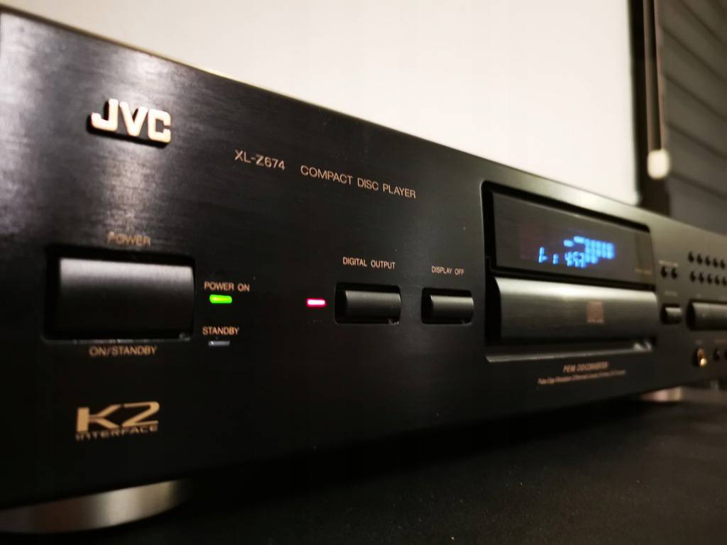 JVC XL-Z674