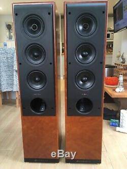 KEF Reference Model Four