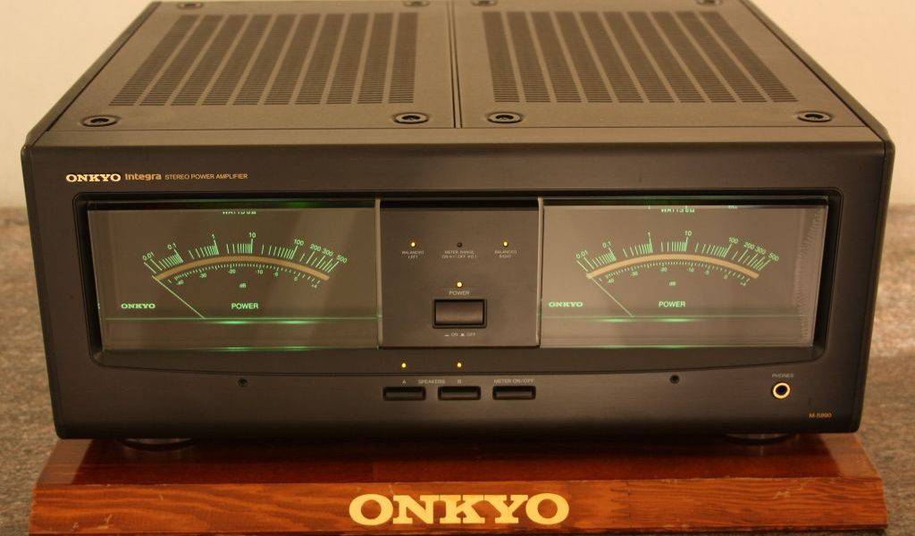 Onkyo M-5890