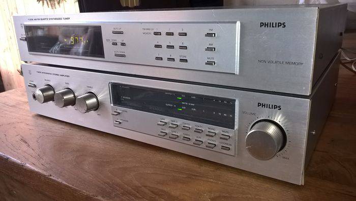 Philips F4215