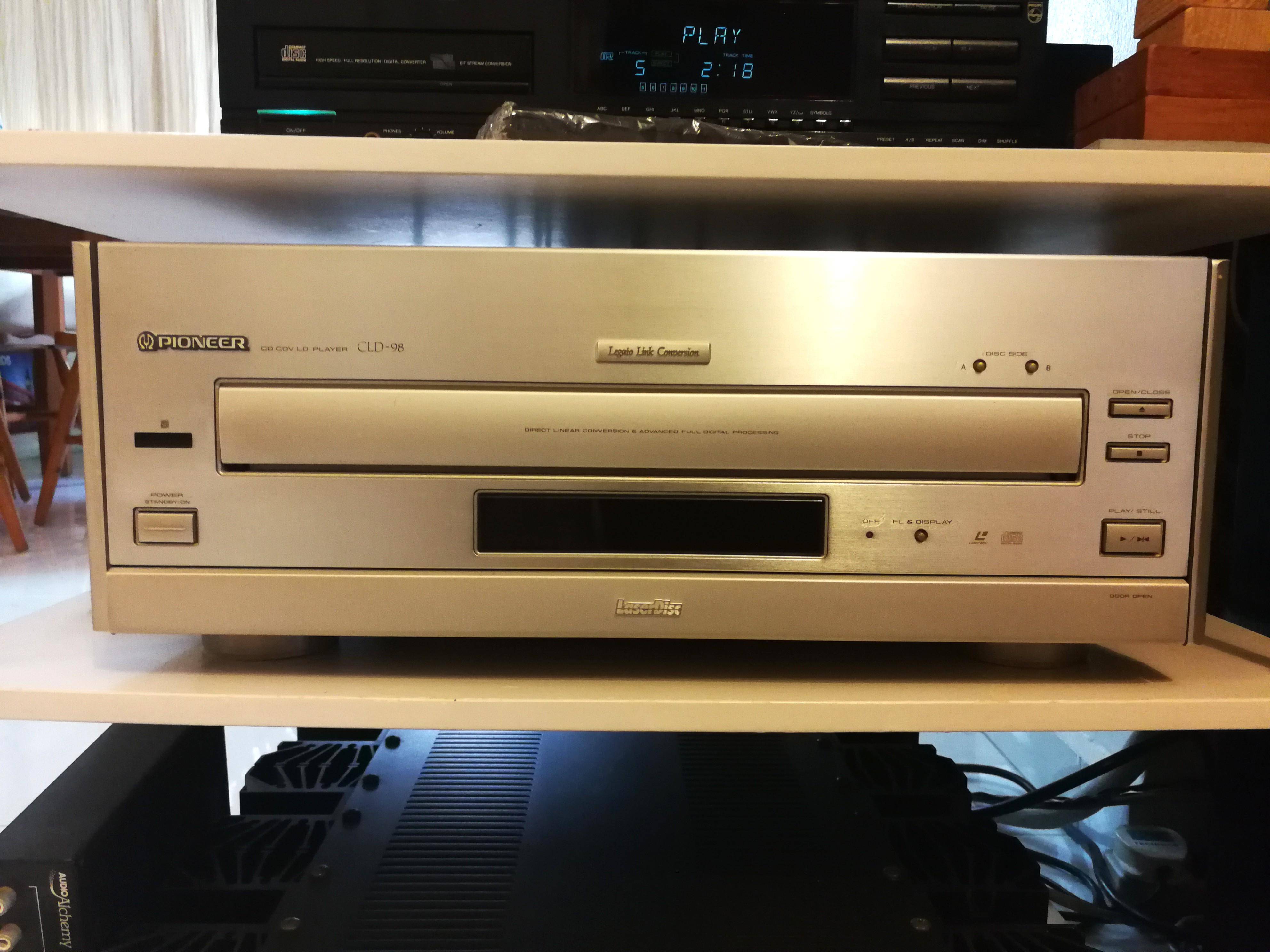 Pioneer CLD-98