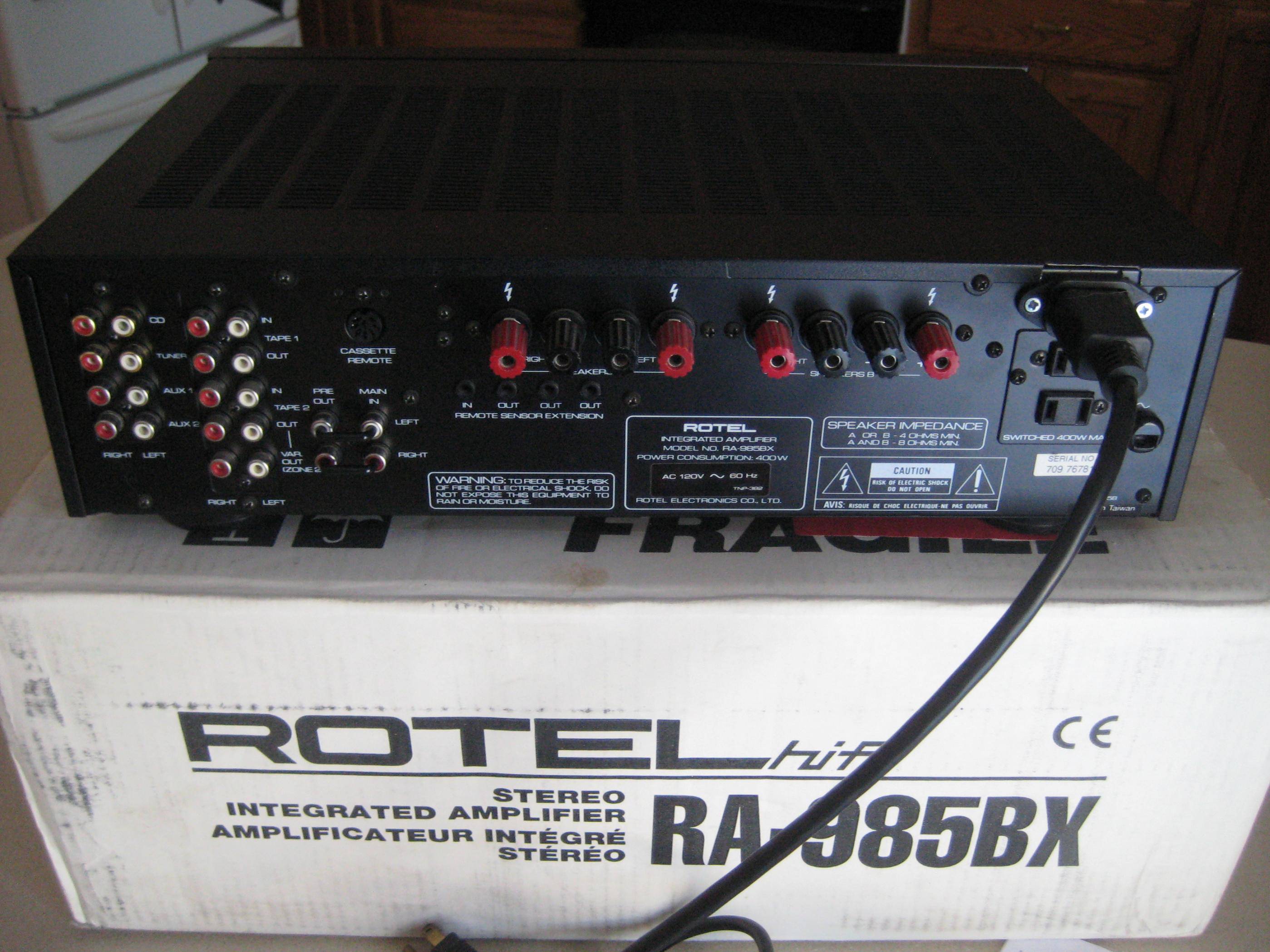 Rotel RA-985BX