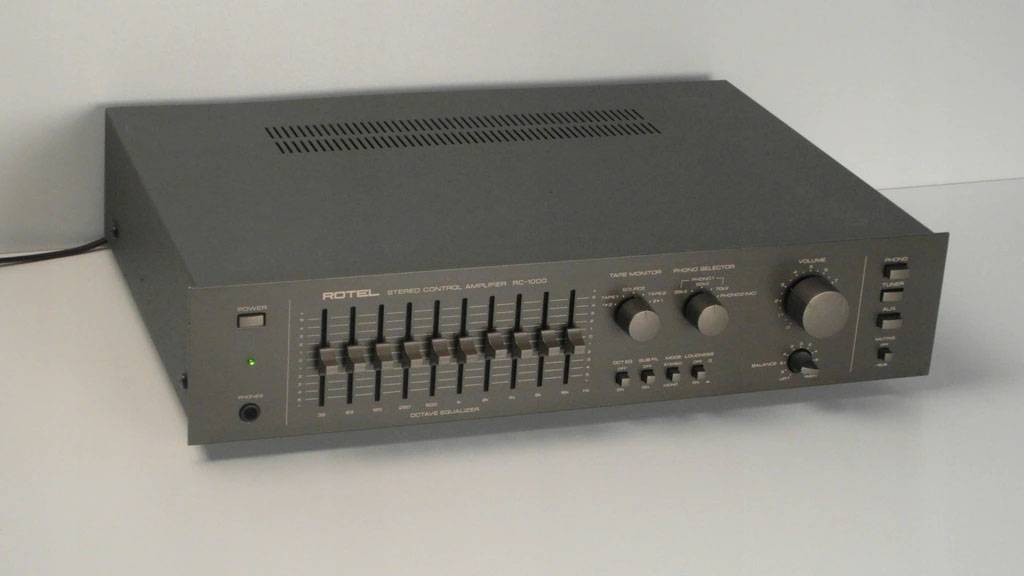 Rotel RC-1000