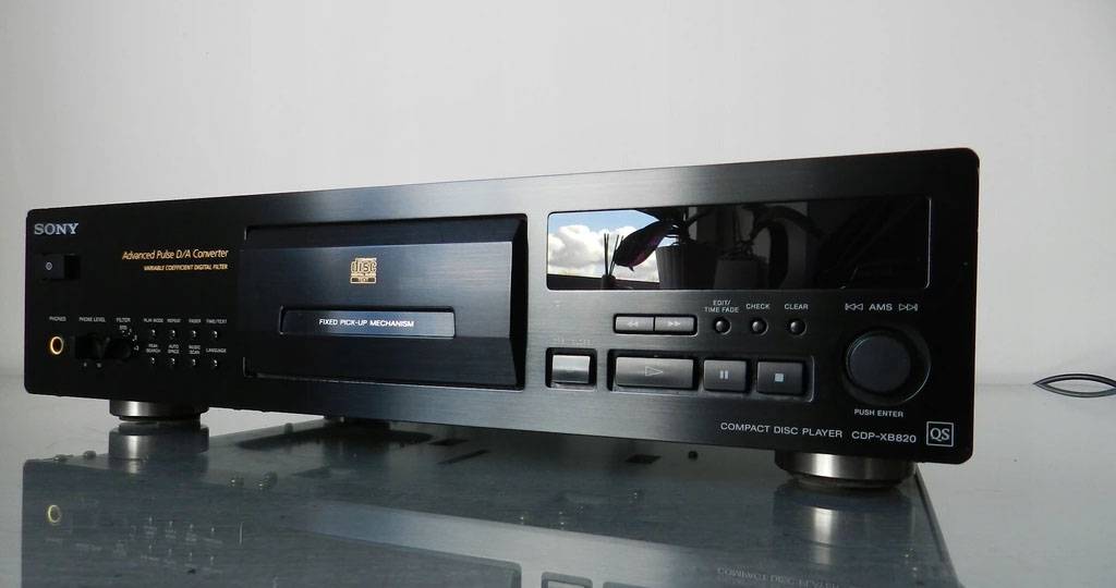 Sony CDP-XB820