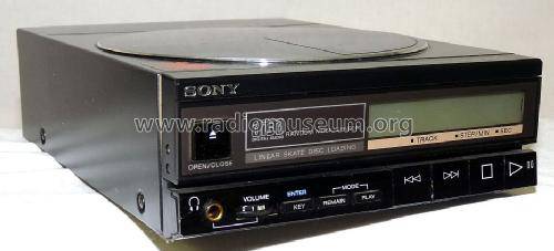 Sony D-700