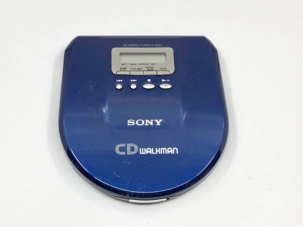 Sony D-E707