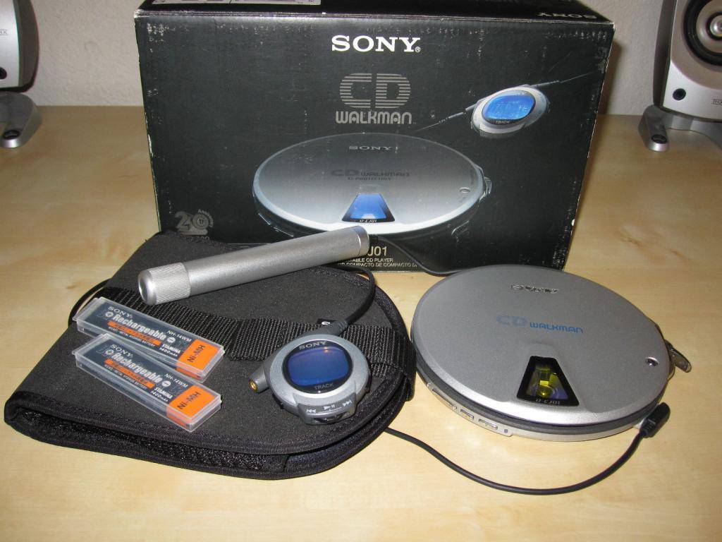 Sony D-EJ01