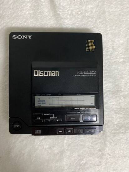 Sony D-Z555