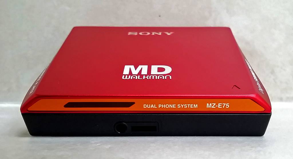 Sony MZ-E75