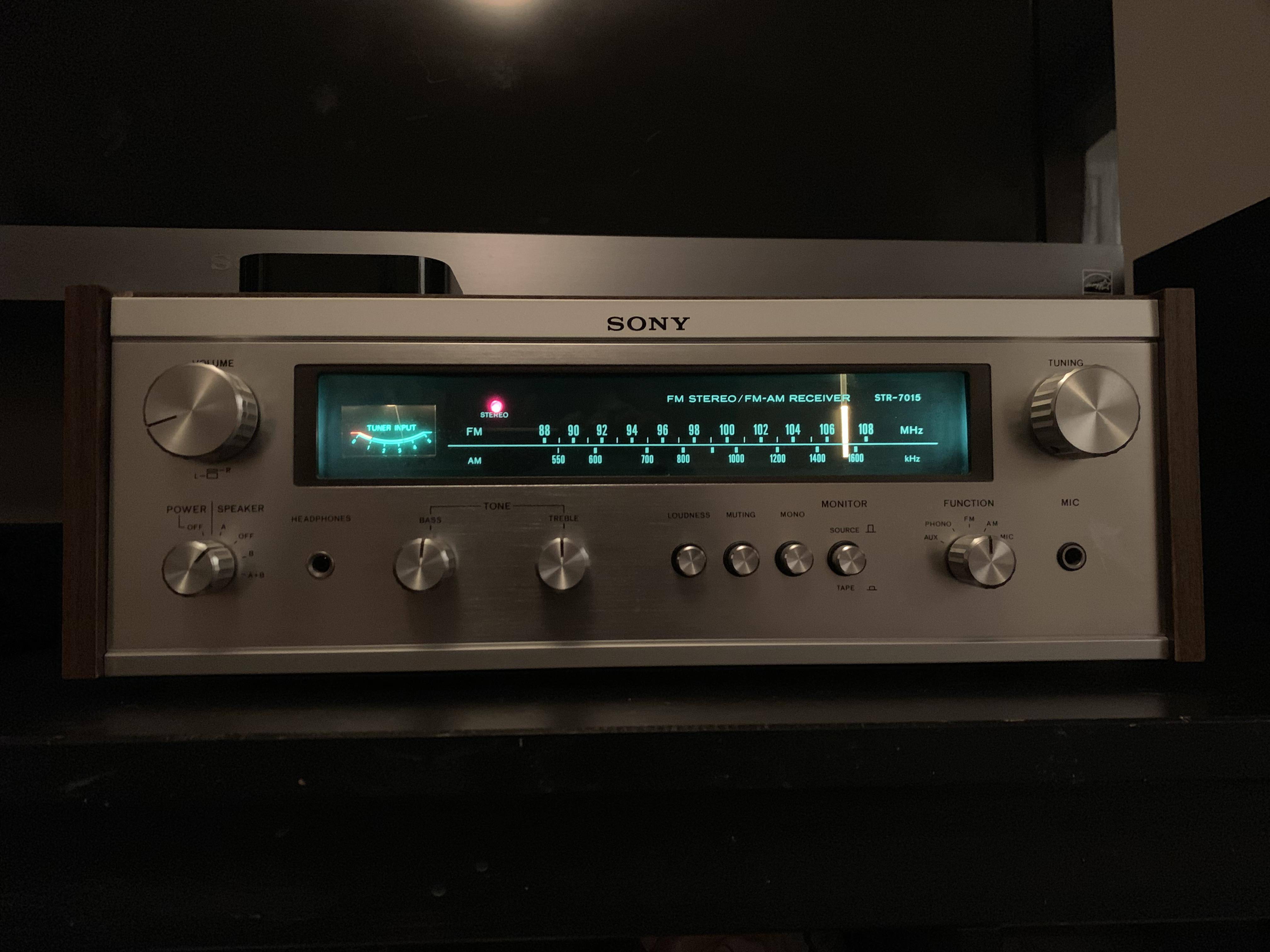 Sony STR-7015