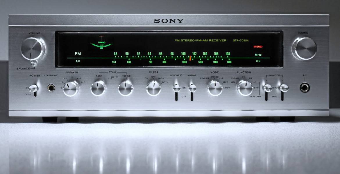 Sony STR-7055A