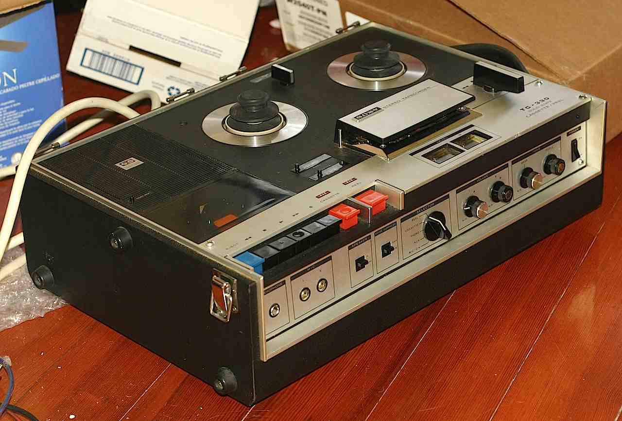 Sony TC-330