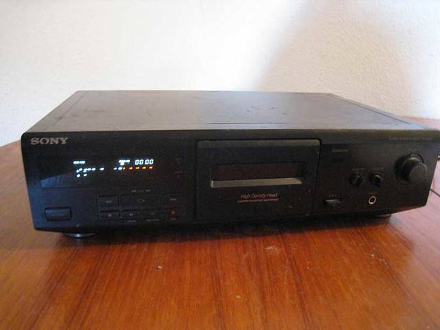Sony TC-KE200