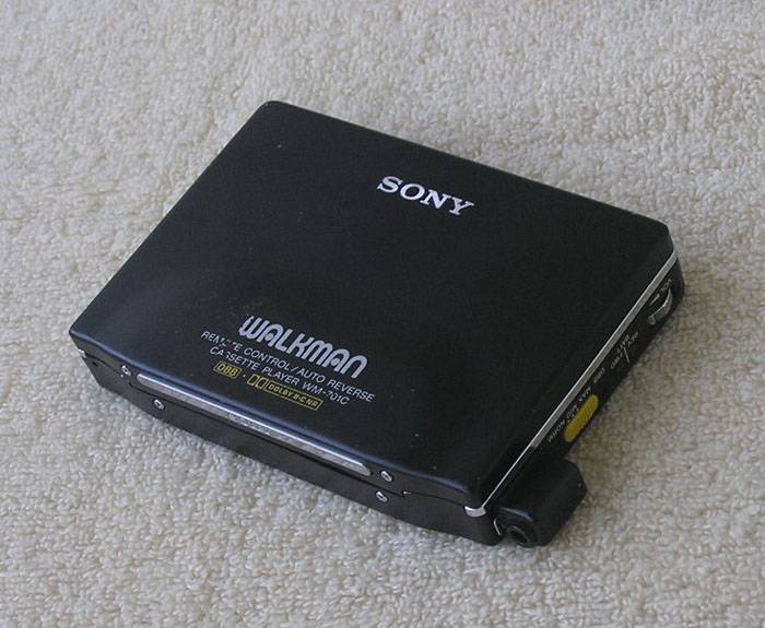 Sony WM-701C
