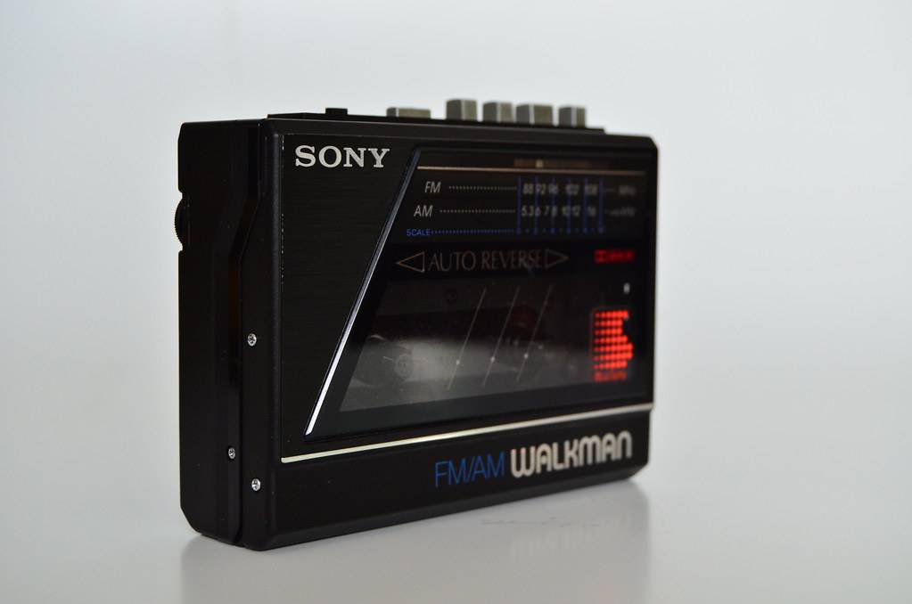 Sony WM-F77