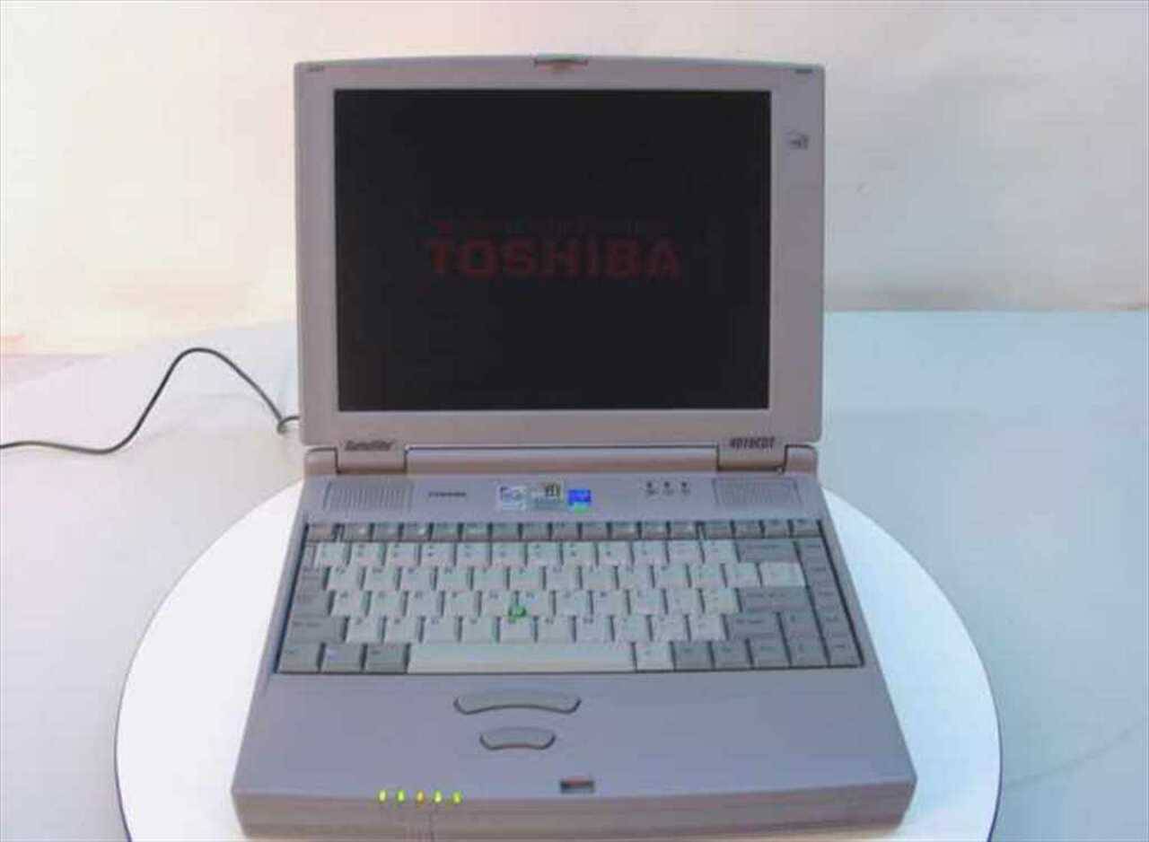 Toshiba C-401 S