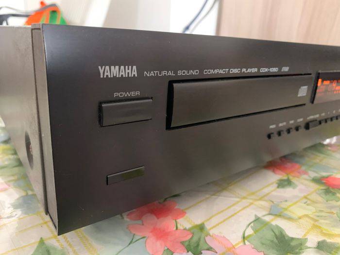 Yamaha CD-1050