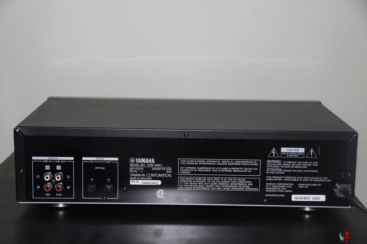 Yamaha CDR-D651
