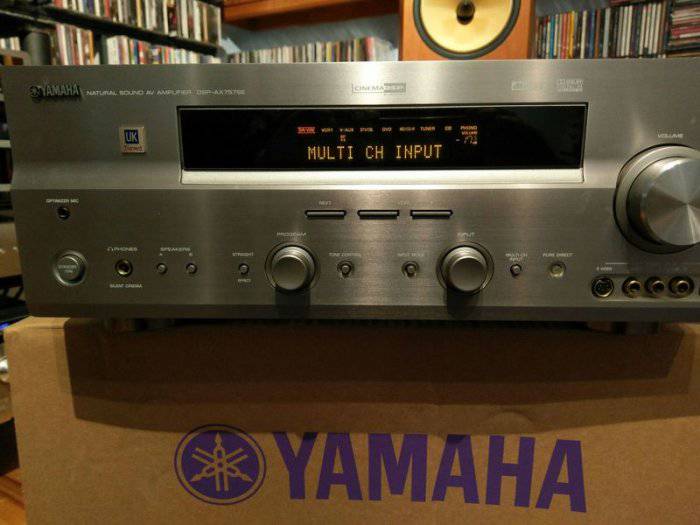 Yamaha DSP-AX757