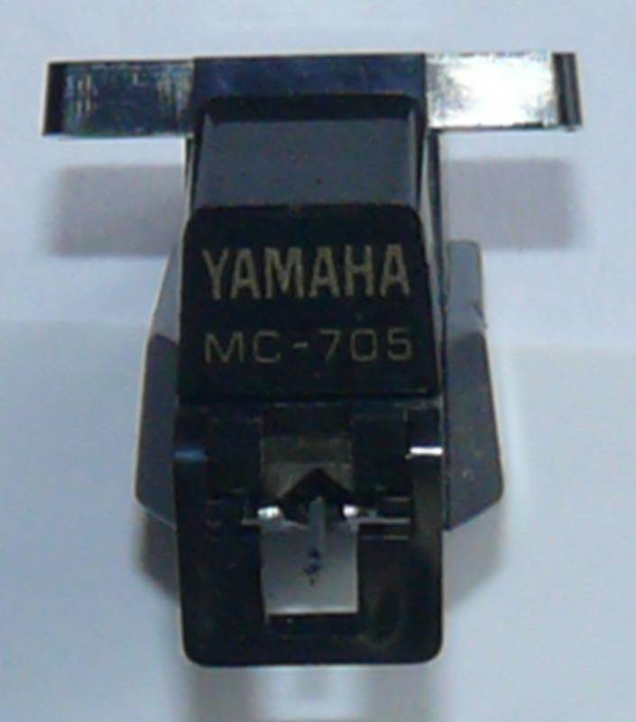 Yamaha MC-705