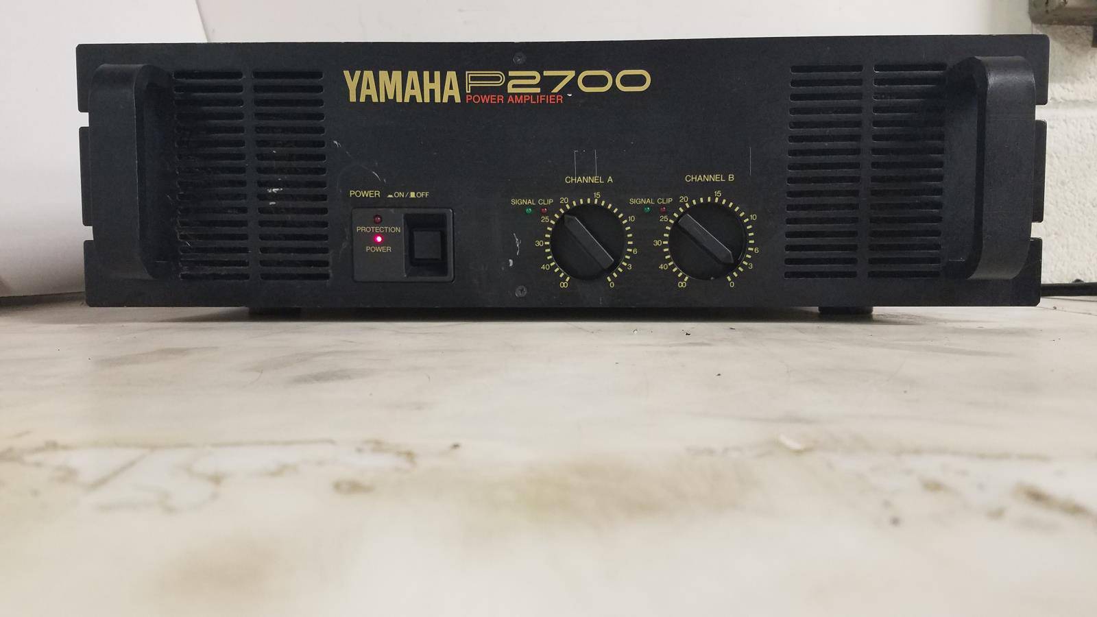 Yamaha P2700